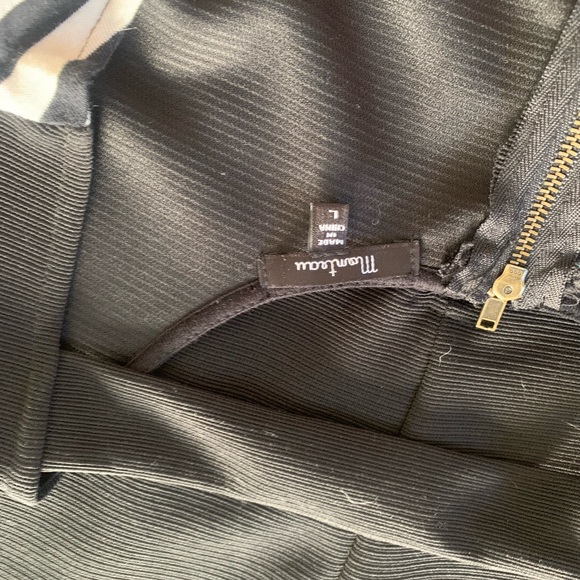 Black & white, form fitting dress. - Picture 3 of 3